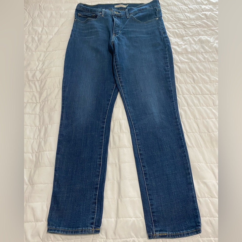 Women’s Levi’s 331 Shaping Skinny | Size: 30 | 5 Pocket Jeans | Color: Blue